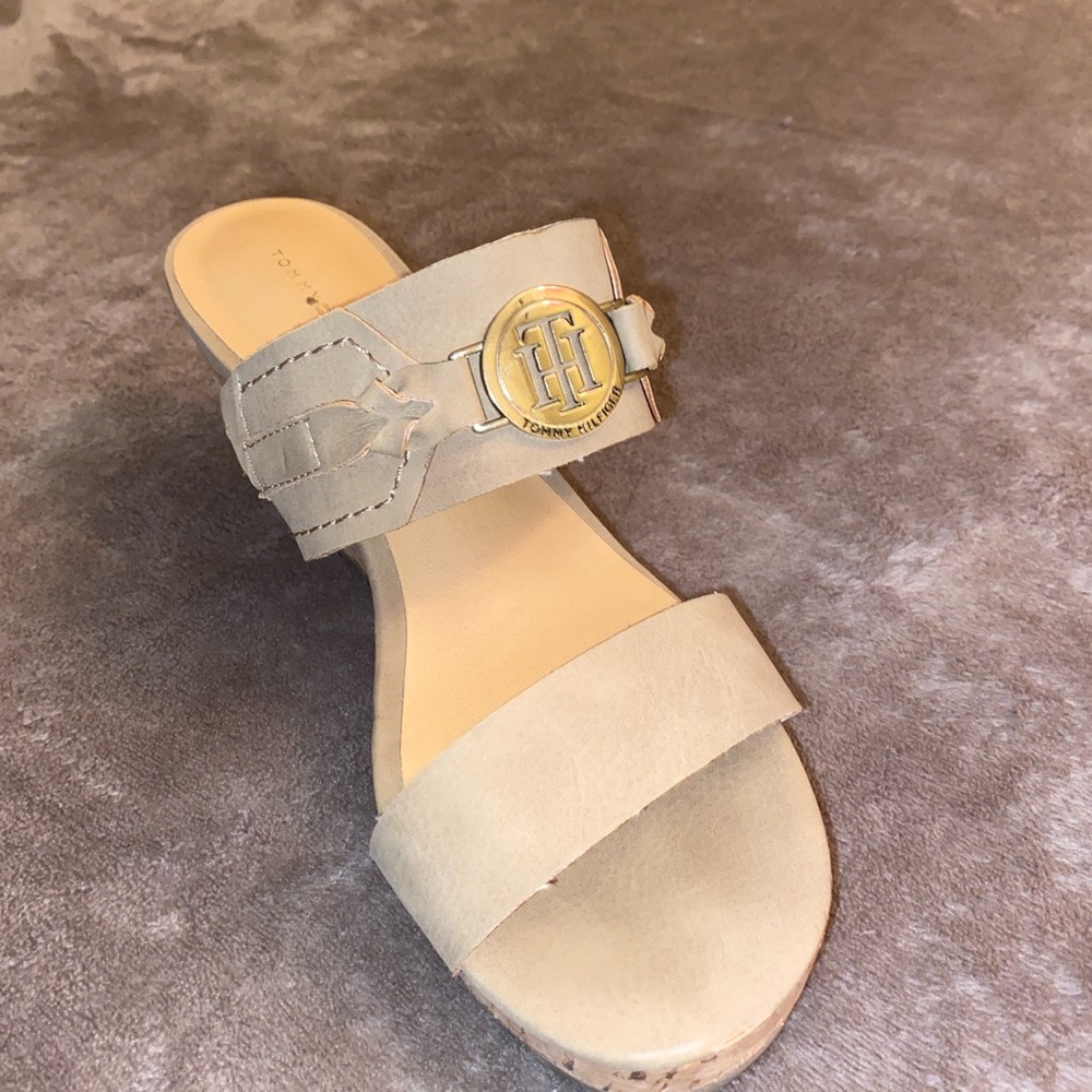tommy Hilfiger heels